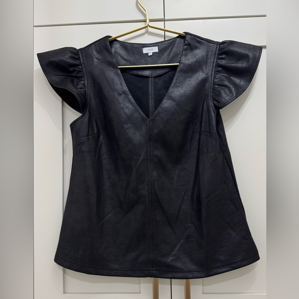 Vero Moda Elegant Black Flutter Sleeve Blouse